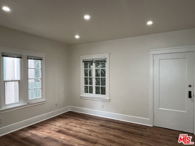 1677 Golden Gate Avenue, Los Angeles, CA 90026