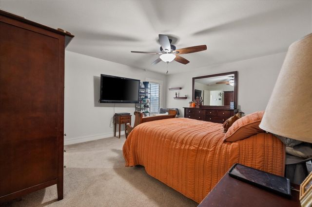 1009 Dogwood Avenue, Idalou, TX 79329