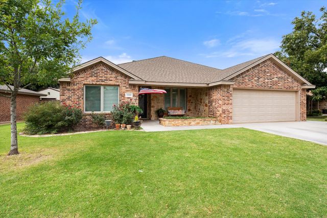 1009 Dogwood Avenue, Idalou, TX 79329