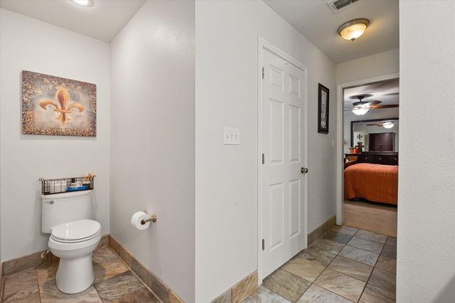 1009 Dogwood Avenue, Idalou, TX 79329