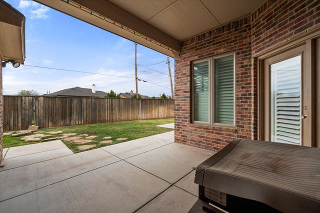 1009 Dogwood Avenue, Idalou, TX 79329
