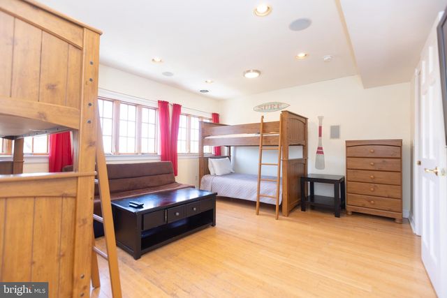 824 STOCKTON AVE, Cape May, NJ 08204