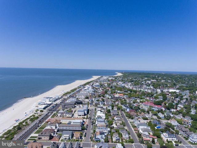 824 STOCKTON AVE, Cape May, NJ 08204