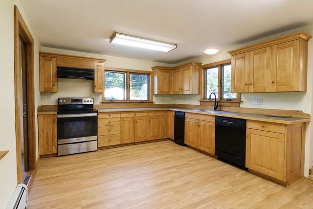 167 Chestnut Street, Hartford, VT 05088