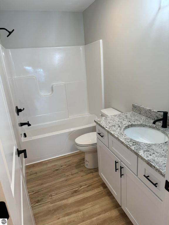 Image 12 of property listing at 1286 Umber Drive, Traverse City, MI 49696