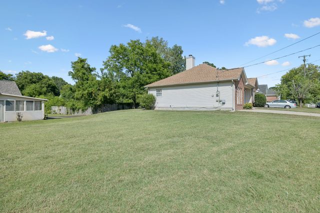 718 Maple Pl, Nashville, TN 37216