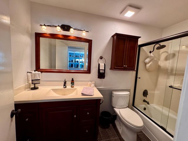 240 Gelf Lane, Modesto, CA 95357