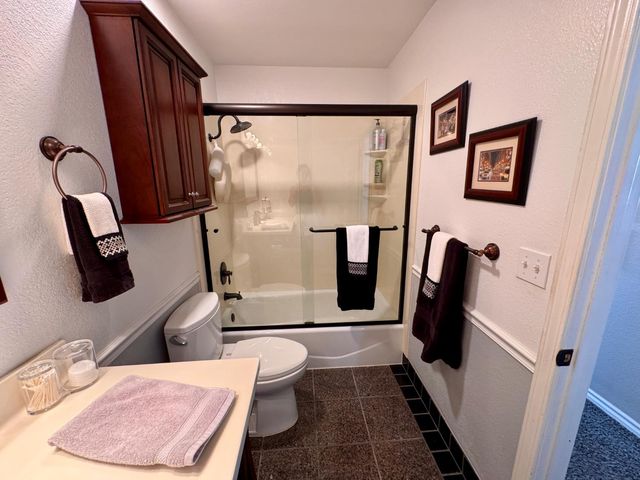 240 Gelf Lane, Modesto, CA 95357