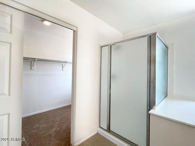 8212 W FOREST GROVE Avenue, Phoenix, AZ 85043
