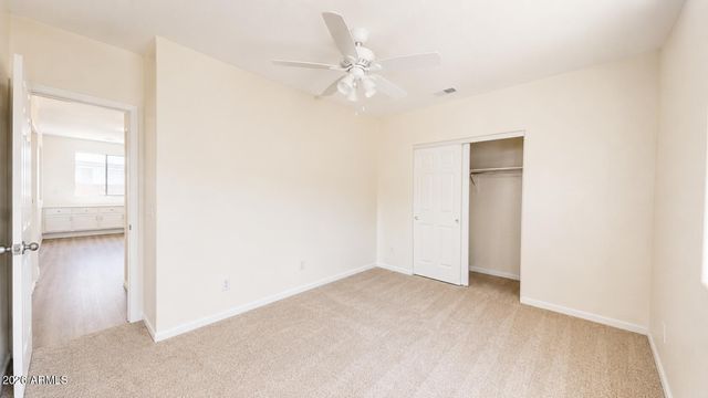 8212 W FOREST GROVE Avenue, Phoenix, AZ 85043