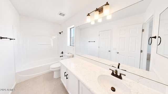 8212 W FOREST GROVE Avenue, Phoenix, AZ 85043