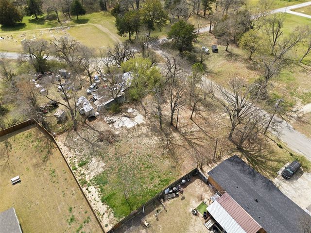 104 S Main Street, Bonham, TX 75418