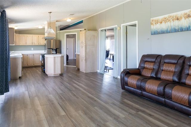 103 Cloudberry LN, Elgin, TX 78621