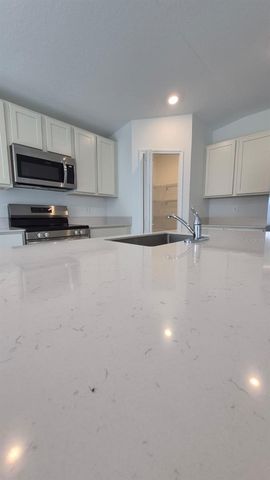 2913 YUKON TRAIL DRIVE, Lake Hamilton, FL 33851