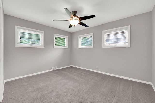 228 W. W Brentwood LANE, Glendale, WI 53217