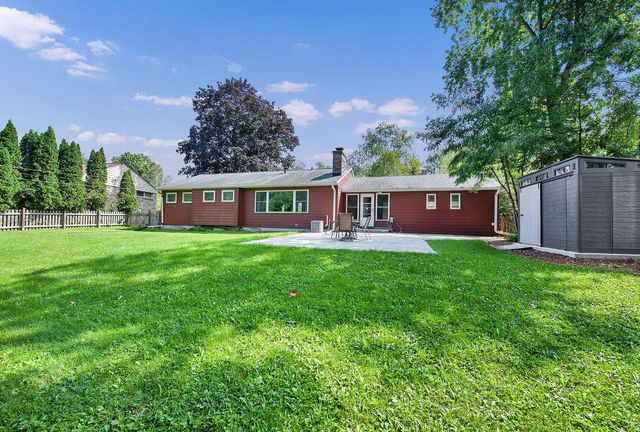 228 W. W Brentwood LANE, Glendale, WI 53217