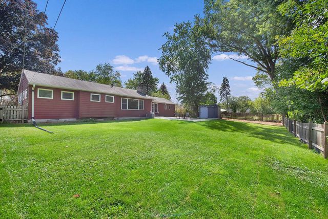 228 W. W Brentwood LANE, Glendale, WI 53217
