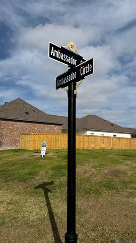 4095 Ambassador Ci, Zachary, LA 70791