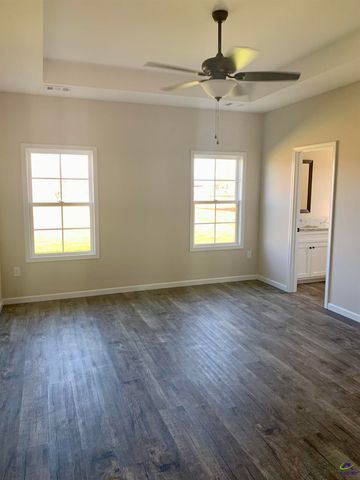 214 Sutton Dr., Perry, GA 31069