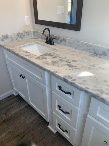 214 Sutton Dr., Perry, GA 31069