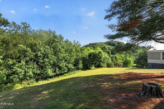 19004 Cleveland Road, Abingdon, VA 24211