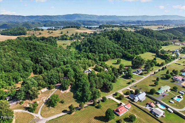 19004 Cleveland Road, Abingdon, VA 24211
