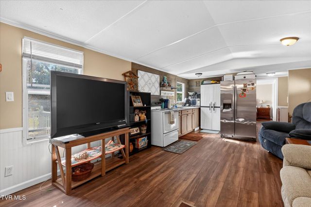 19004 Cleveland Road, Abingdon, VA 24211