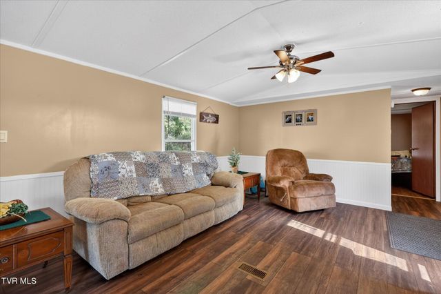19004 Cleveland Road, Abingdon, VA 24211