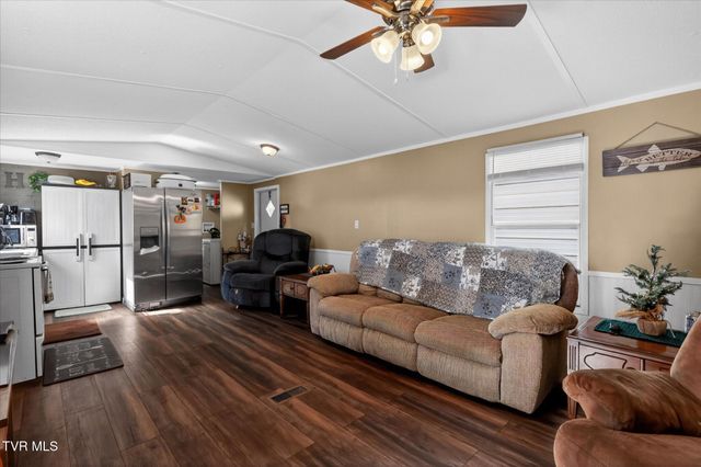 19004 Cleveland Road, Abingdon, VA 24211