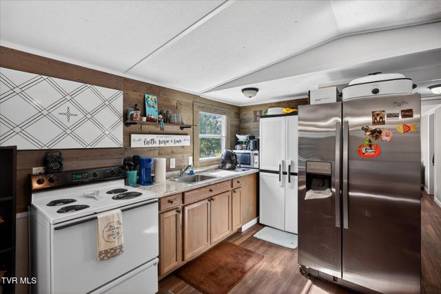 19004 Cleveland Road, Abingdon, VA 24211