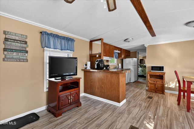 19004 Cleveland Road, Abingdon, VA 24211