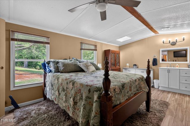 19004 Cleveland Road, Abingdon, VA 24211