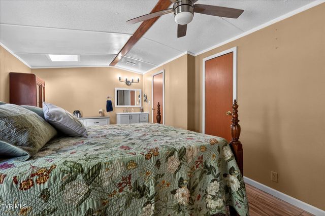 19004 Cleveland Road, Abingdon, VA 24211