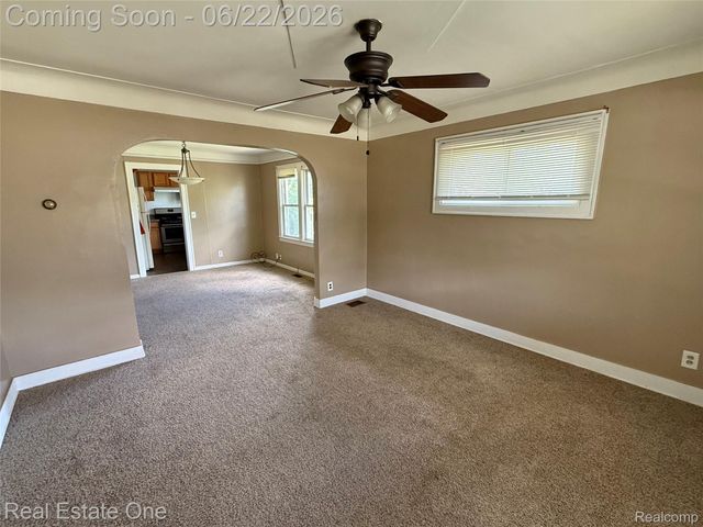 5751 DREXEL Street, Dearborn Heights, MI 48127