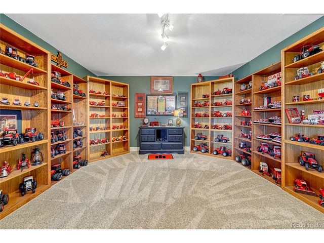 8275 Cumberland Ct, Elizabeth, CO 80107