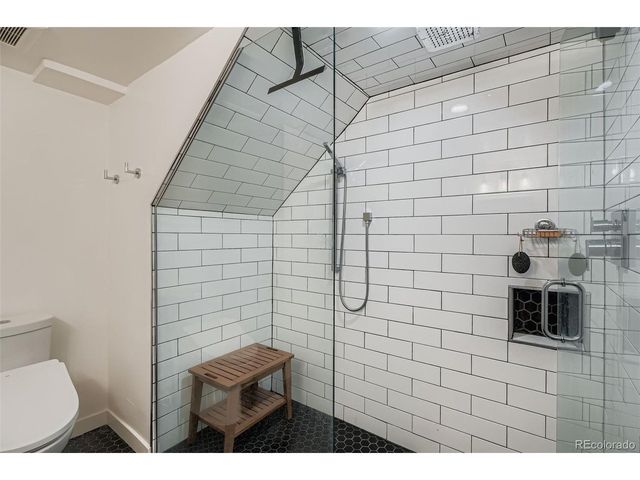 3216 N Vine St, Denver, CO 80205