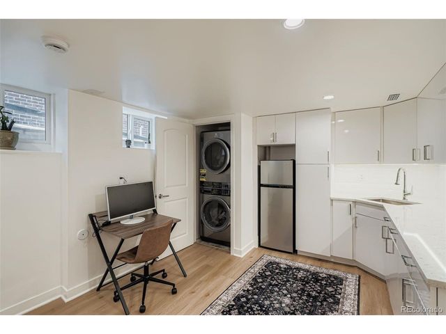 3216 N Vine St, Denver, CO 80205