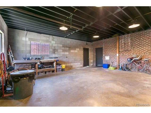 3216 N Vine St, Denver, CO 80205