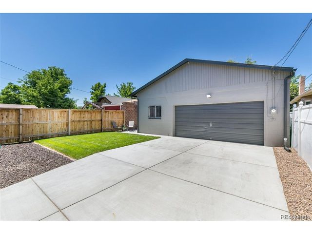 3216 N Vine St, Denver, CO 80205