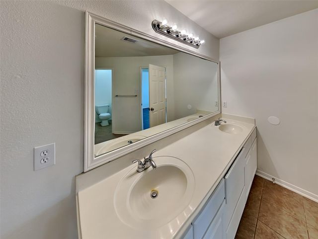 2322 Old Ox Road, Spring, TX 77386