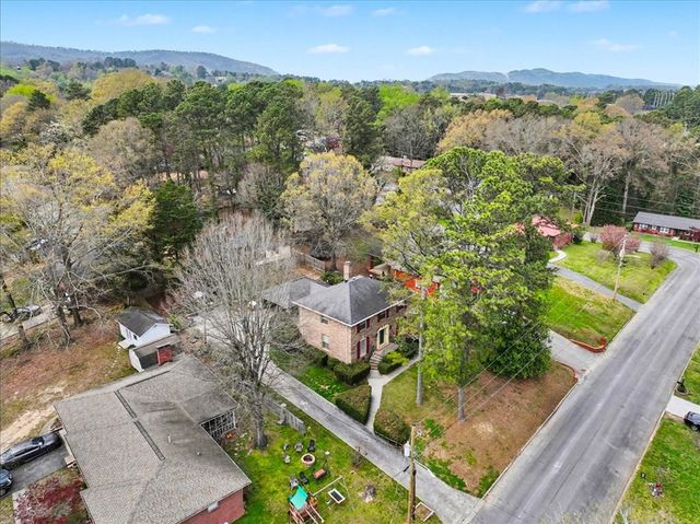 203 Auburn Drive, Dalton, GA 30720