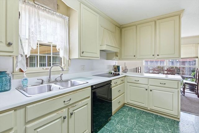 203 Auburn Drive, Dalton, GA 30720