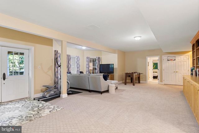 2006 CRANBOURNE RD, Lutherville Timonium, MD 21093