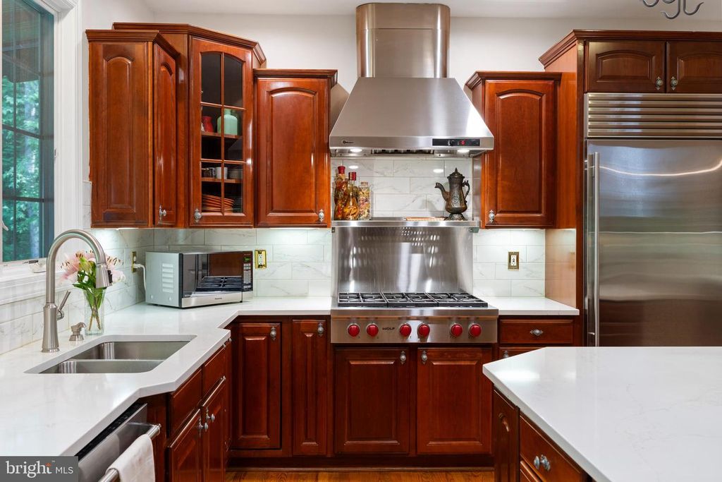 Image 15 of property listing at 2006 CRANBOURNE RD, Lutherville Timonium, MD 21093