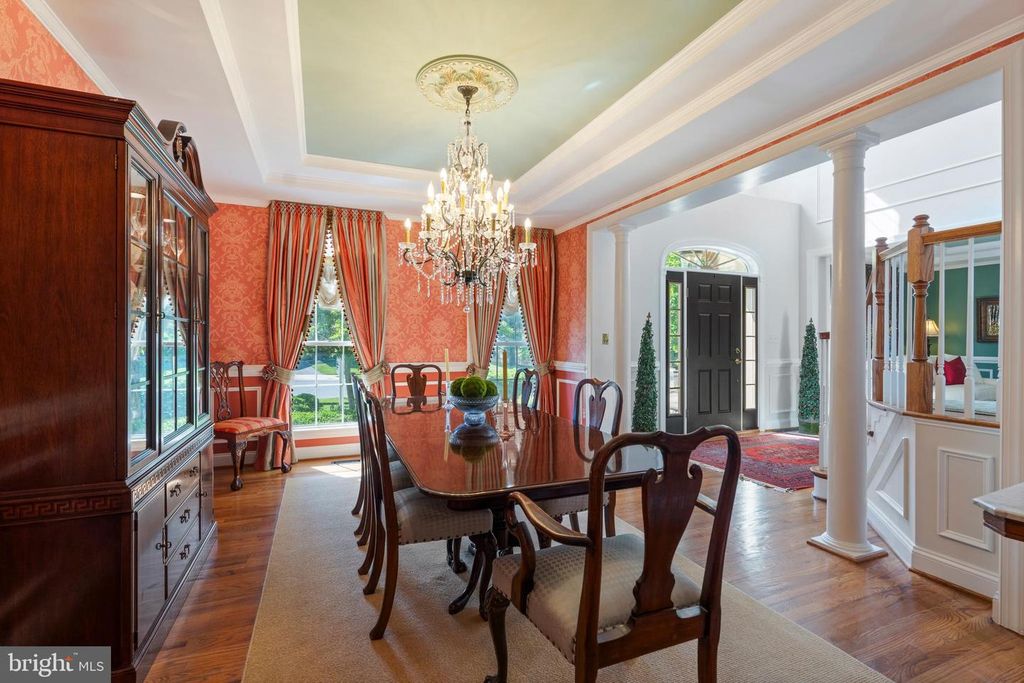Image 21 of property listing at 2006 CRANBOURNE RD, Lutherville Timonium, MD 21093
