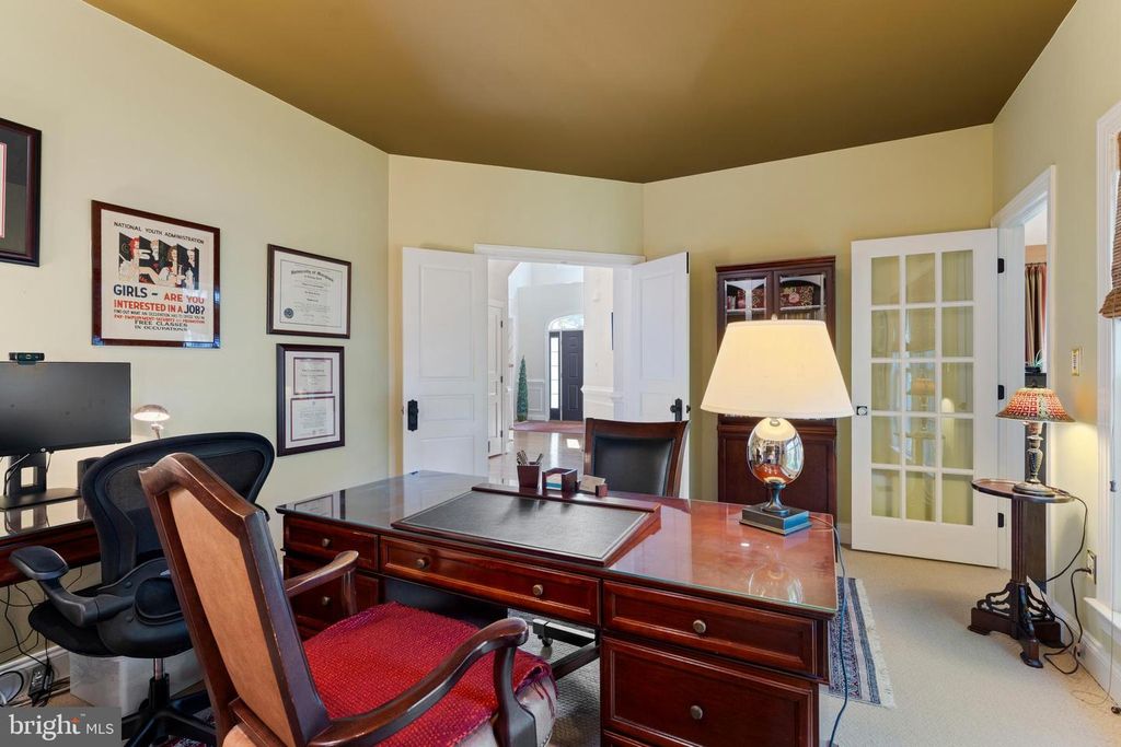 Image 28 of property listing at 2006 CRANBOURNE RD, Lutherville Timonium, MD 21093