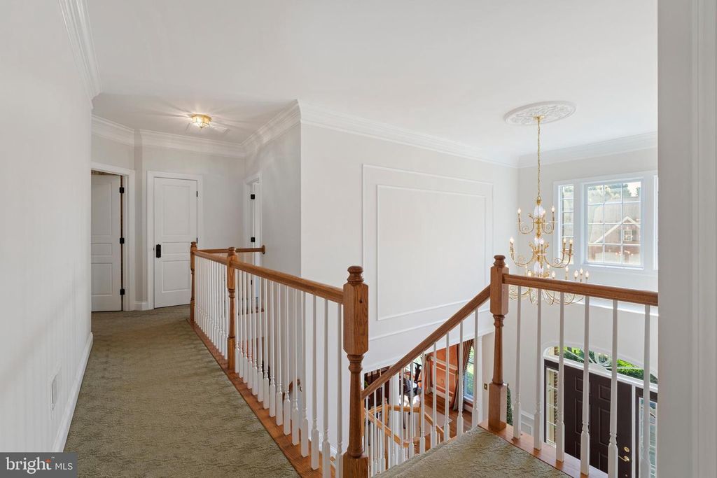 Image 31 of property listing at 2006 CRANBOURNE RD, Lutherville Timonium, MD 21093