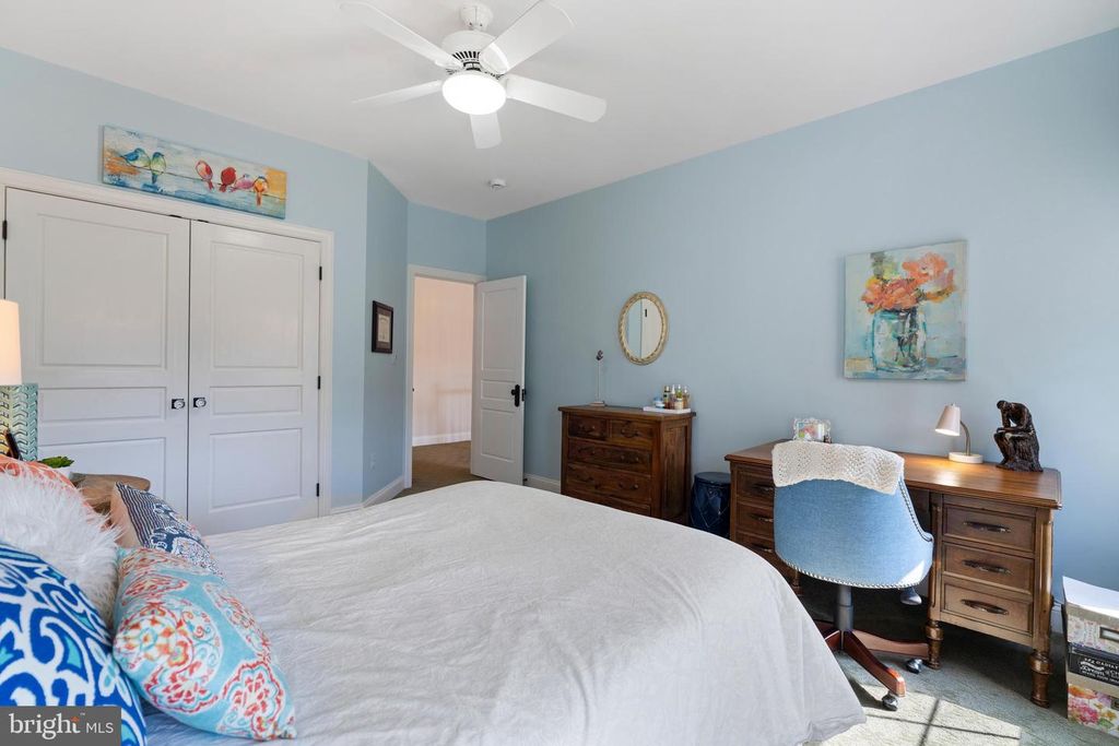 Image 41 of property listing at 2006 CRANBOURNE RD, Lutherville Timonium, MD 21093