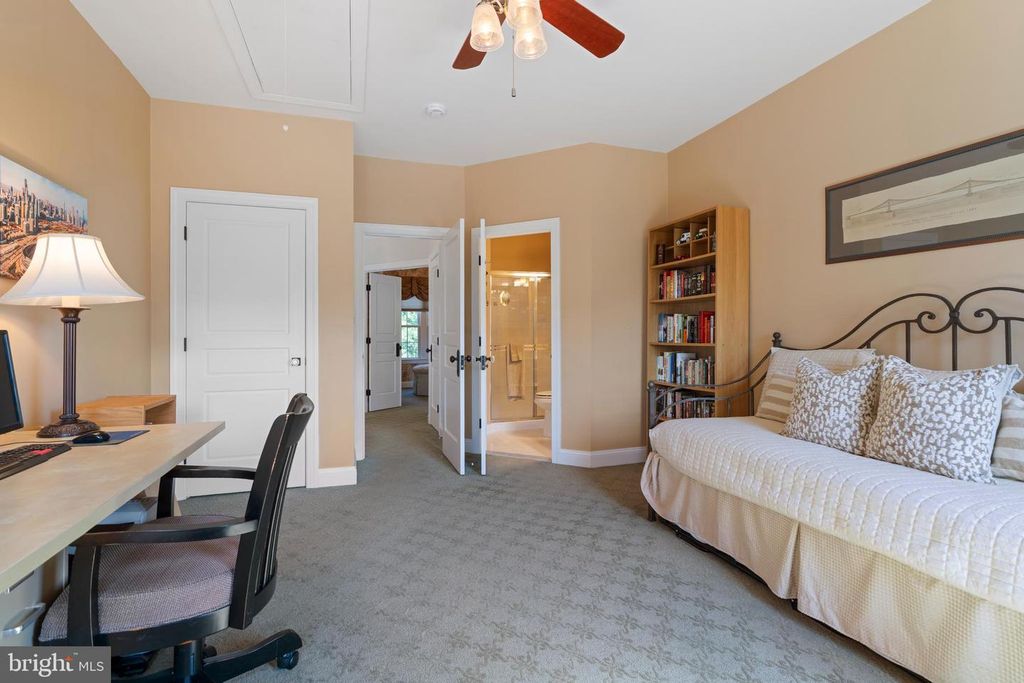 Image 47 of property listing at 2006 CRANBOURNE RD, Lutherville Timonium, MD 21093