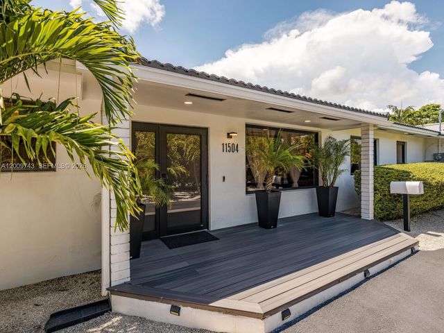 11504 NE 6th Ave, Biscayne Park, FL 33161